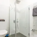 Exclusive With Sauna Next To The New York Cafe